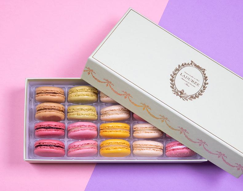 Customize your macarons gift box