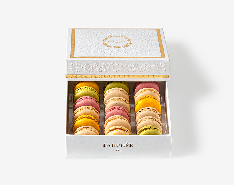 Coffret de 18 macarons "160 ans"