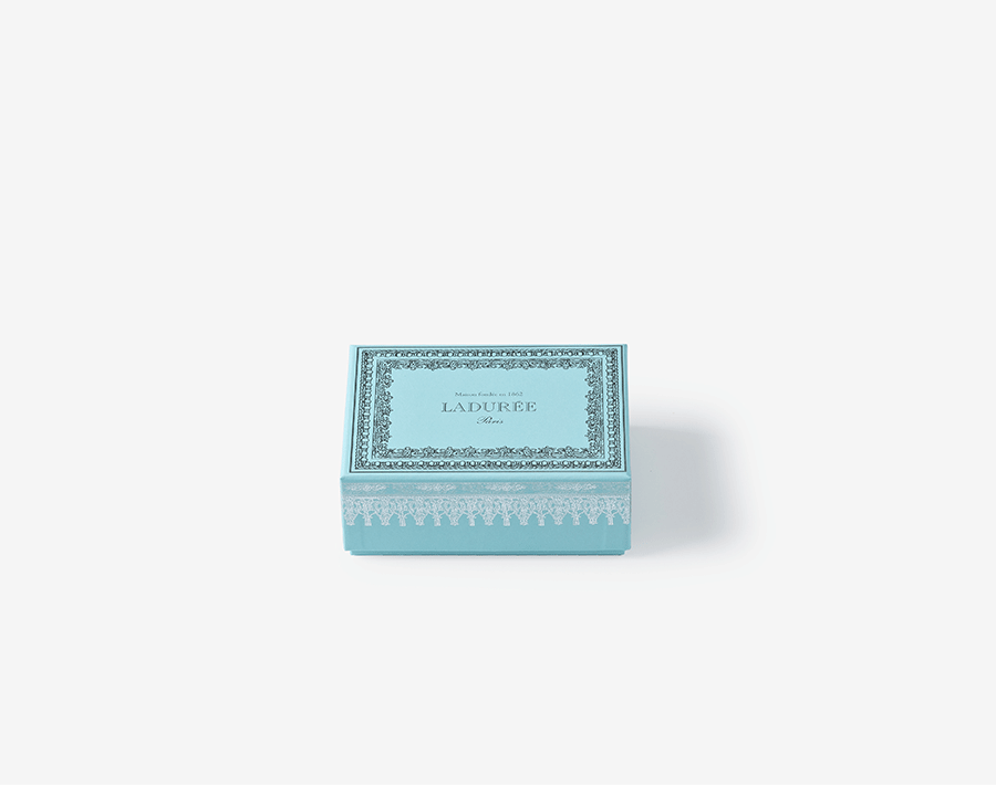 Blue box decorated with a silver frieze in homage to Napoleon III.