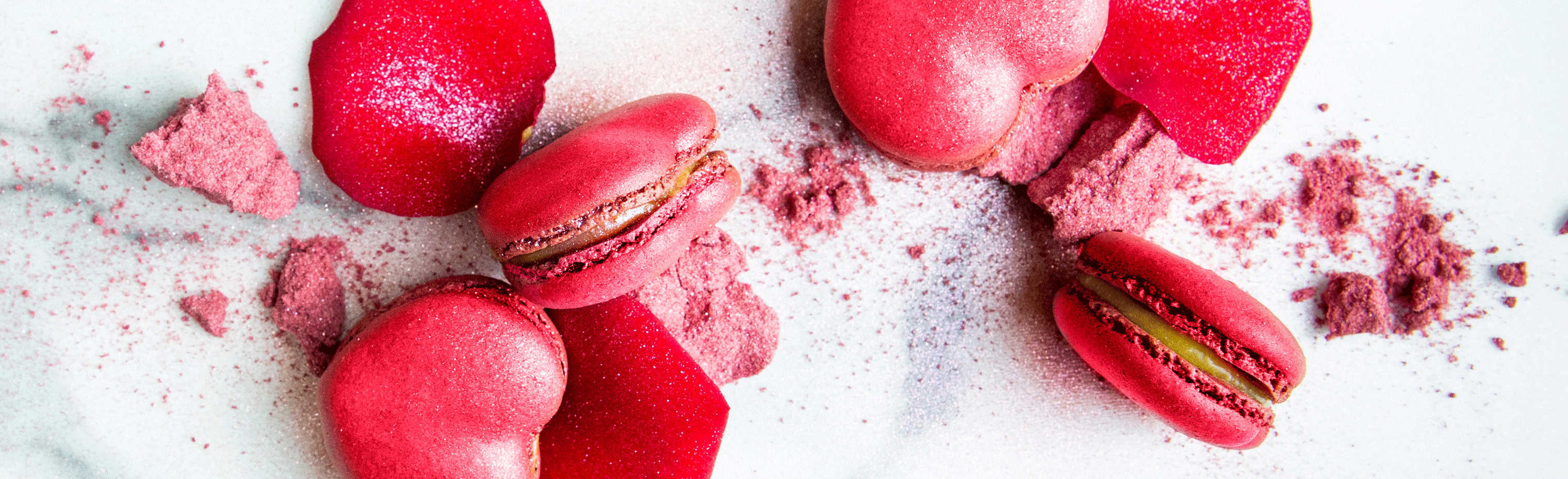 Passion and sweet clover macaron