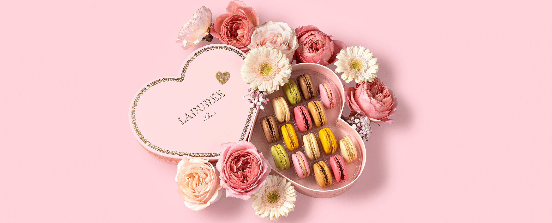 A free Swarovski heart on your heart-shaped box