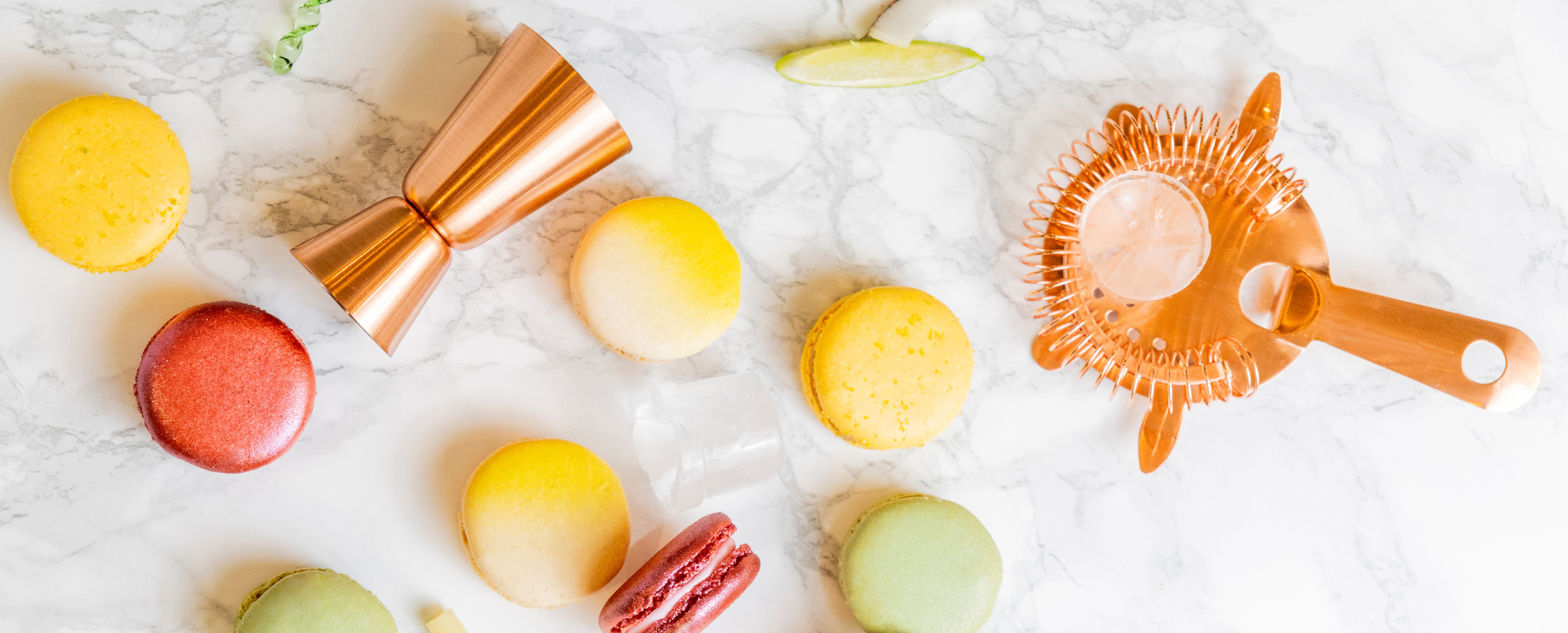 4 macarons, 4 iconic cocktails