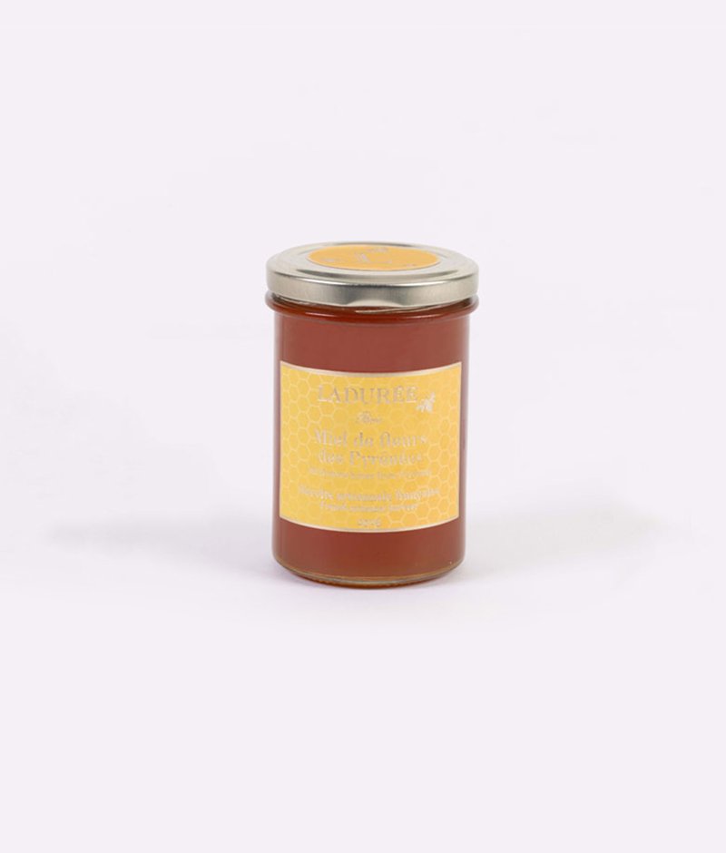 Fleur des Pyrénées honey is a delicate combination of three flowers: lime, bramble and chestnut. Enjoy it as a dessert or with a slice of bread.