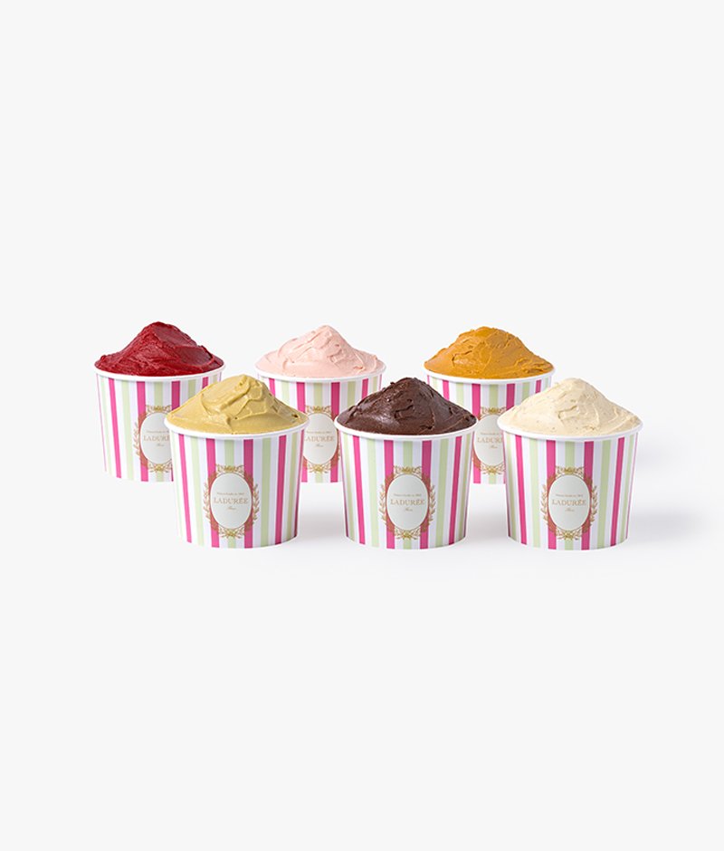 Discover our assortment of 6 ice cream and sorbet flavors: vanilla, chocolate, raspberry, caramel, pistachio and rose.