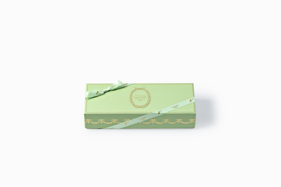 Coffret de 15 macarons Intemporel assortis Coffret de 15 macarons Intemporel assortis